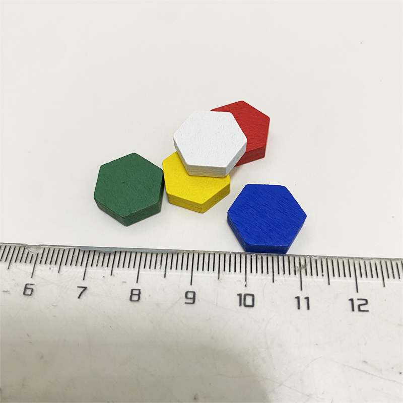50 peças de madeira hexagonal  - Board Game Vector avaliação e preço
