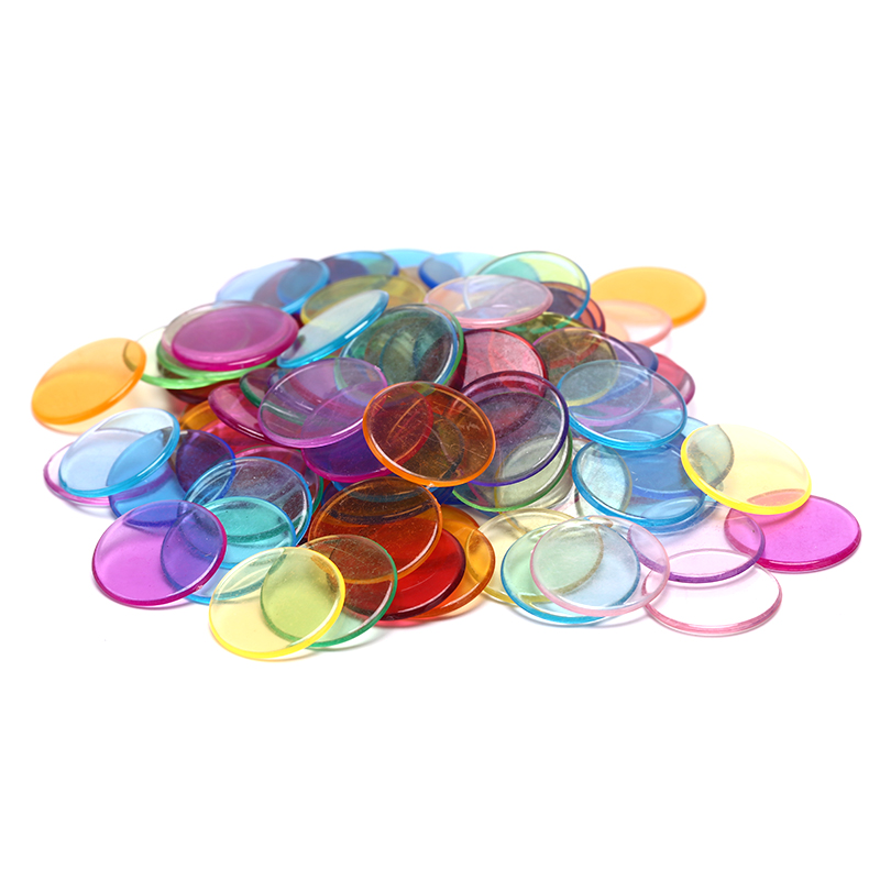 100 peças de fichas de plástic - Board Game Vector avaliação e preço